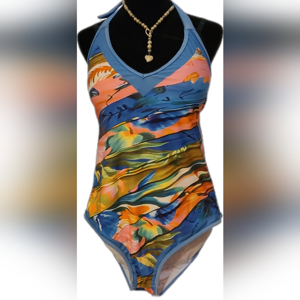 2 piece Bathing Suit - Picture 2 of 3